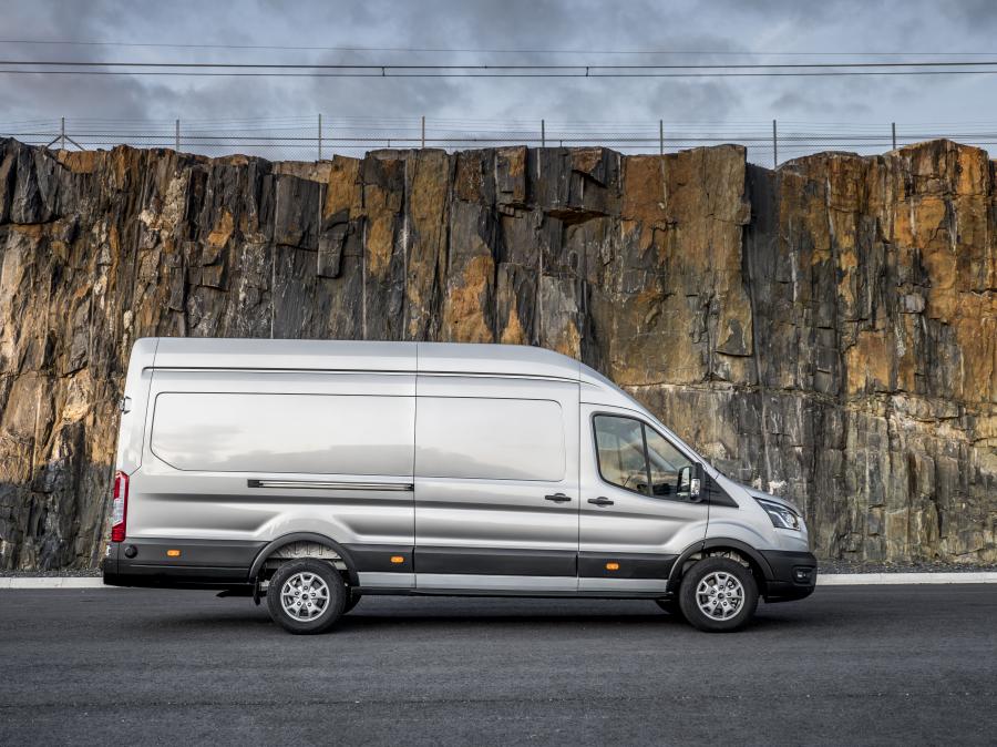  Ford Transit Jumbo Van L4H3 2018 года  (EU) (фото 19 из 25)